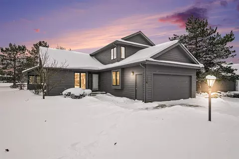 1794 Spring Mdw #10, Caledonia, MI 49316
