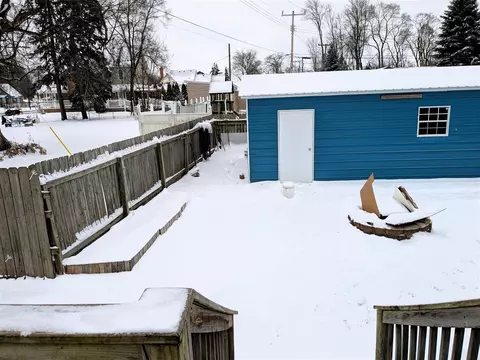 Exterior - 4635 Elizabeth, Wayne, MI 48184 photo 8 of 11