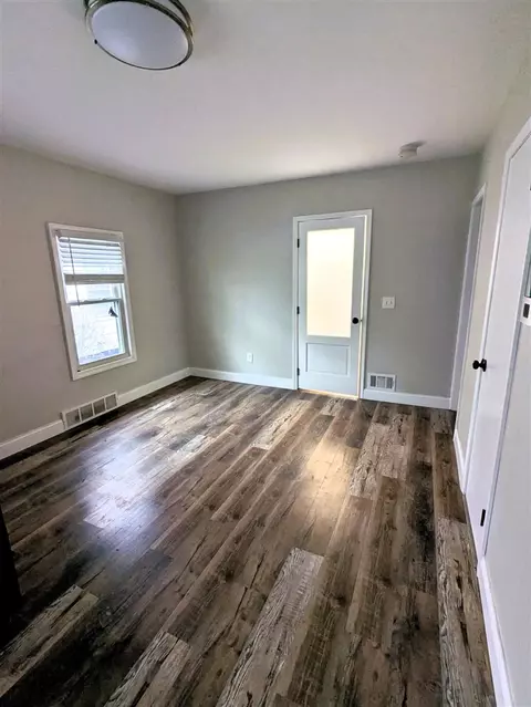 Bedroom - 4635 Elizabeth, Wayne, MI 48184 photo 1 of 4