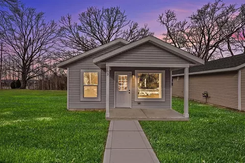 283 E Walton, Muskegon, MI 49442