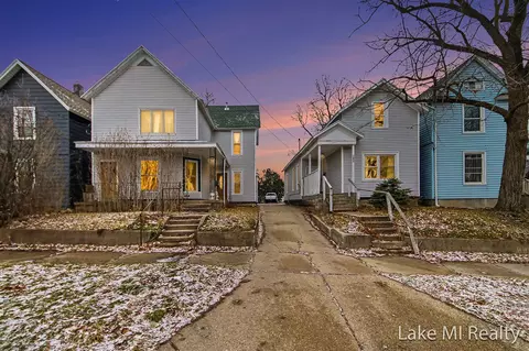 1053 3rd, Grand Rapids, MI 49504
