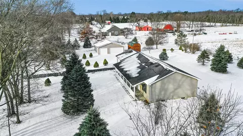 9654 W De, Kalamazoo, MI 49009