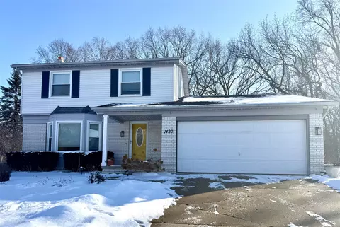 1420 Eastwood, Saline, MI 48176