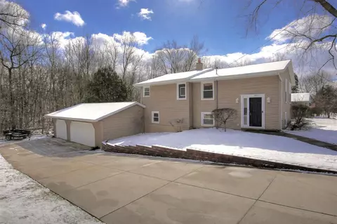 1160 Farnsworth, Grand Rapids, MI 49546
