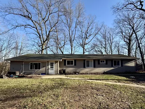 201 Lake Hls, Concord, MI 49237