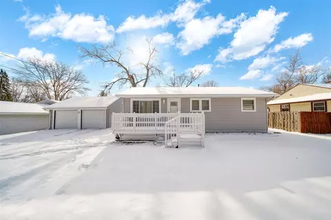 Exterior - 335 Prairie, Jackson, MI 49203 photo 1 of 10