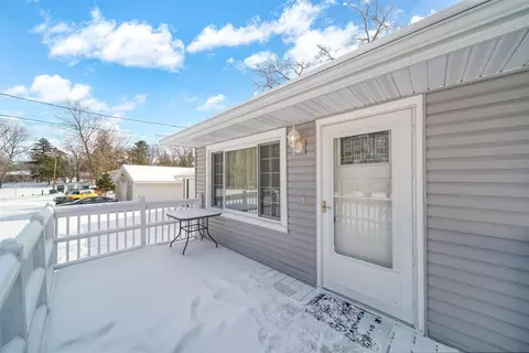 Exterior - 335 Prairie, Jackson, MI 49203 photo 2 of 10