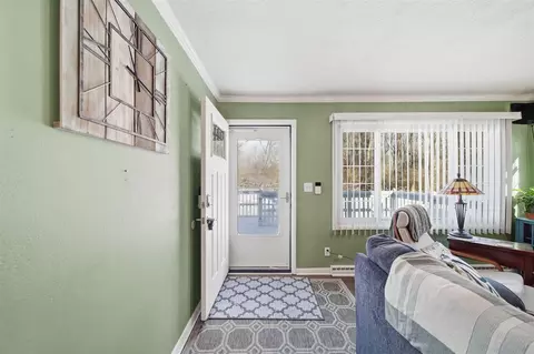 Entry Way - 335 Prairie, Jackson, MI 49203 photo 1 of 1