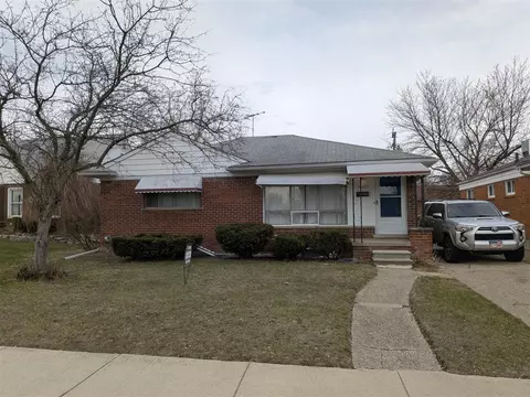 18429 Stephens, Eastpointe, MI 48021