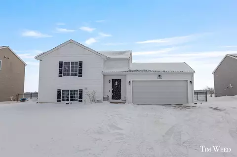 959 View Pointe, Middleville, MI 49333
