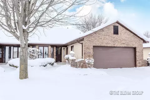 4073 Grandview #15, Grandville, MI 49418