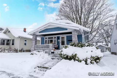 1945 Martindale, Wyoming, MI 49509