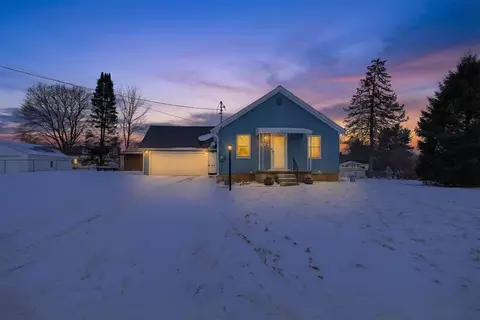 424 Peacock, Jackson, MI 49202