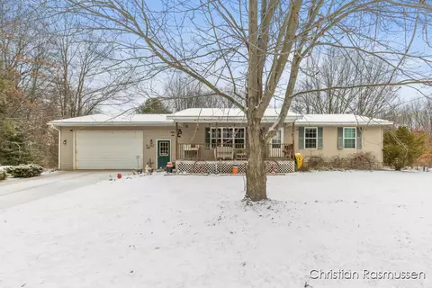 11109 Adams Hall, Greenville, MI 48838