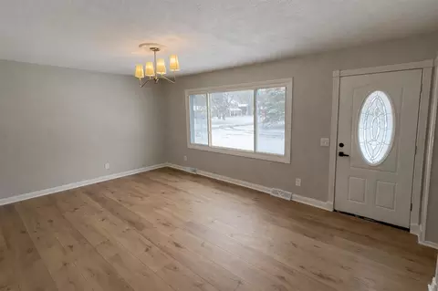 233 Washington, Plainwell, MI 49080 photo 16