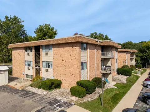 756 W Kilgore #108, Kalamazoo, MI 49008