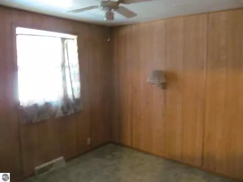 Bedroom - 17166 50th, Marion, MI 49665 photo 1 of 3