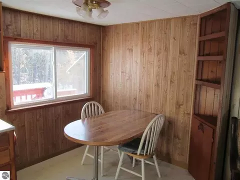 Dining - 17166 50th, Marion, MI 49665 photo 1 of 1