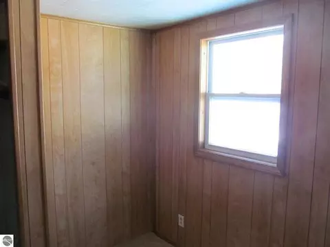Bedroom - 17166 50th, Marion, MI 49665 photo 3 of 3