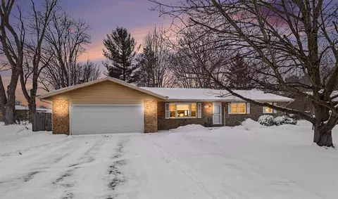 2896 Kim, Saint Joseph, MI 49085