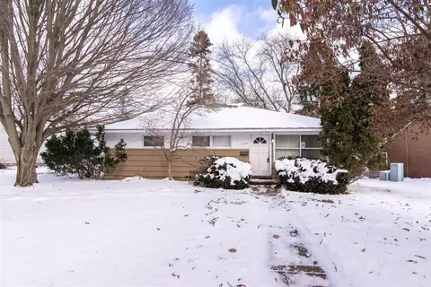 1334 Miller, Ann Arbor, MI 48103