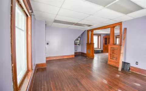 Living - Undisclosed, Coldwater, MI 49036 photo 2 of 6
