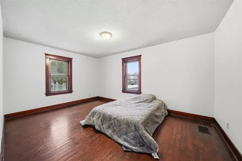 Bedroom - 330 N West, Jackson, MI 49201 photo 6 of 6