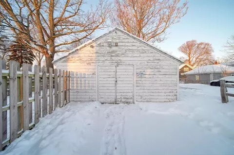 Exterior - 330 N West, Jackson, MI 49201 photo 7 of 11