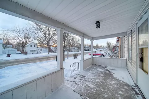 Exterior - 330 N West, Jackson, MI 49201 photo 4 of 11