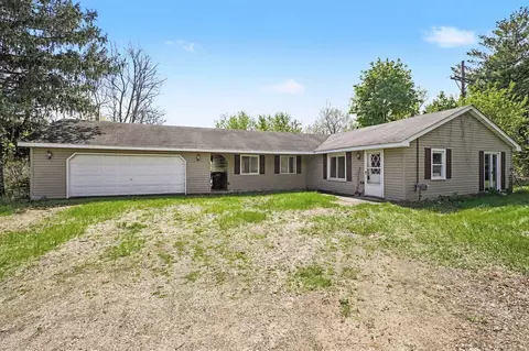 1821 N Lapeer, Lapeer, MI 48446