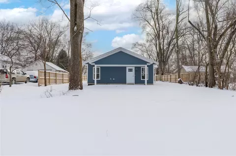 1910 Ramona, Portage, MI 49002