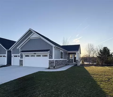 2567 Ravines Trl, Byron Center, MI 49315