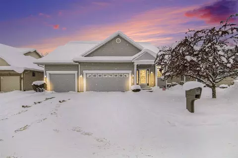 1087 Barrington, Grand Rapids, MI 49534
