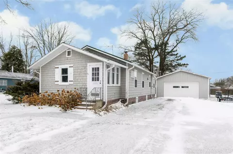 1002 St Joseph, South Haven, MI 49090