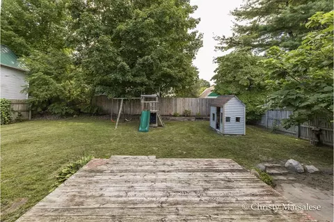 Exterior - 917 S S Brg, Belding, MI 48809 photo 11 of 15