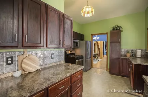 Kitchen - 917 S S Brg, Belding, MI 48809 photo 4 of 9