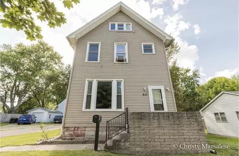 Exterior - 917 S S Brg, Belding, MI 48809 photo 3 of 15