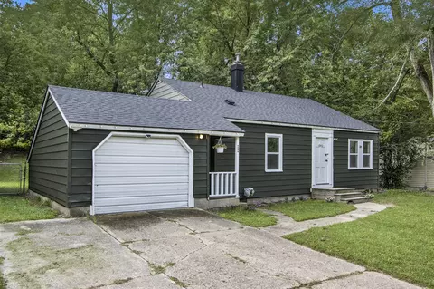 1042 E Mosel, Kalamazoo, MI 49004
