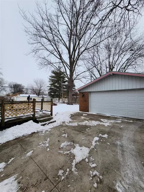 Exterior - 15447 Anthony, Romulus, MI 48174 photo 4 of 5