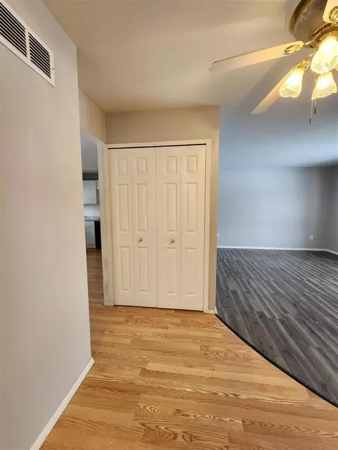 Entry Way - 15447 Anthony, Romulus, MI 48174 photo 1 of 4