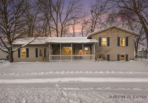 2155 Aaronsway, Belmont, MI 49306