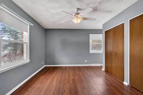 Bedroom - 946-948 Hogsback, Mason, MI 48854 photo 3 of 10