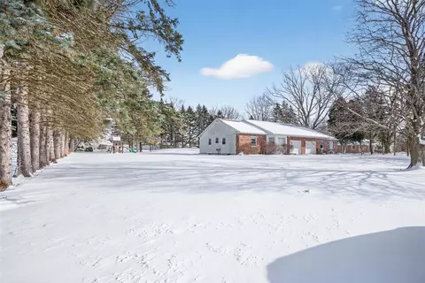 Exterior - 946-948 Hogsback, Mason, MI 48854 photo 2 of 11
