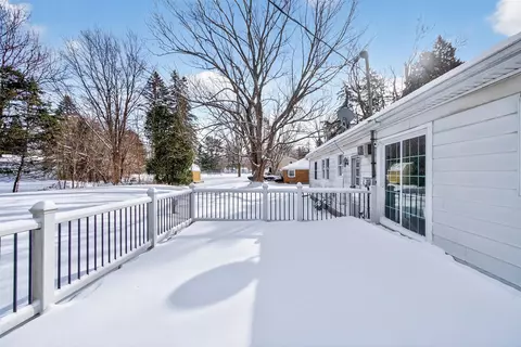 Exterior - 946-948 Hogsback, Mason, MI 48854 photo 6 of 11