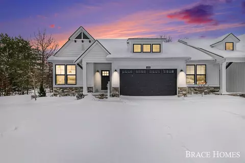 14696 Pine Dew, Grand Haven, MI 49417