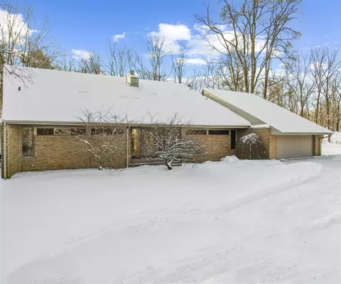 1873 W Huron Riv, Ann Arbor, MI 48103