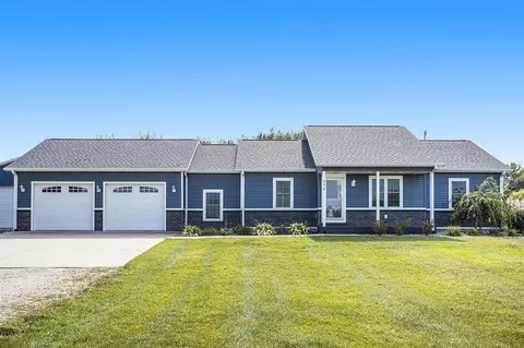 Exterior - 770 Miller, Plainwell, MI 49080 photo 3 of 8