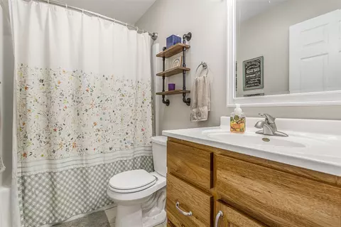Bath - 770 Miller, Plainwell, MI 49080 photo 3 of 4
