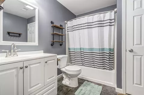 Bath - 770 Miller, Plainwell, MI 49080 photo 4 of 4
