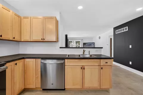Kitchen - 739 Randolph, Jackson, MI 49203 photo 5 of 6